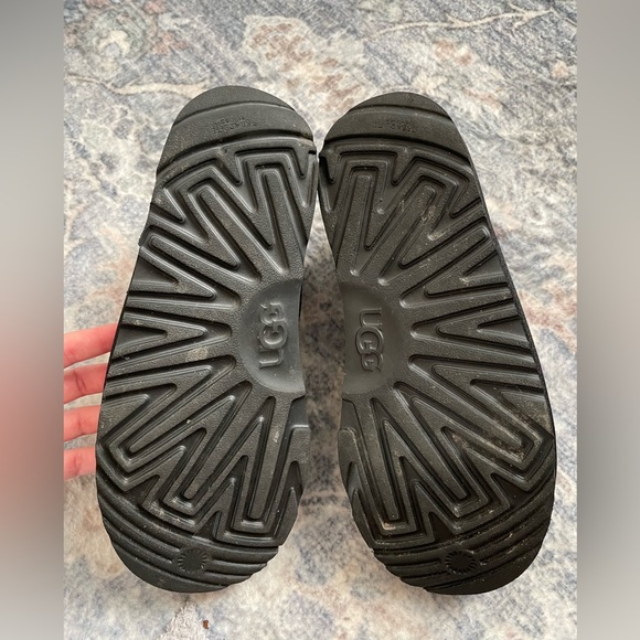 Black Ugg Neumel - Picture 5 of 6